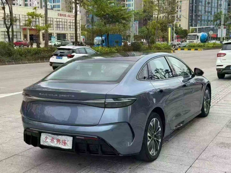 江门23年比亚迪海豹8