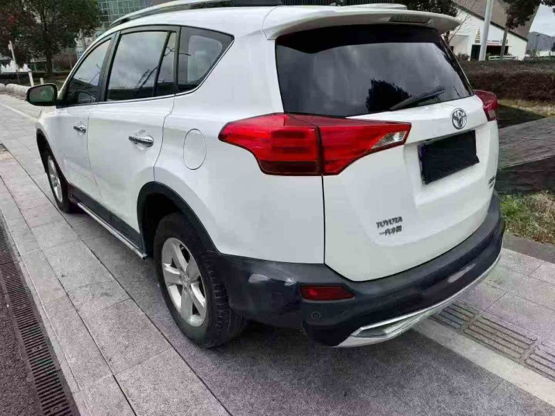 温州14年丰田RAV4荣放7