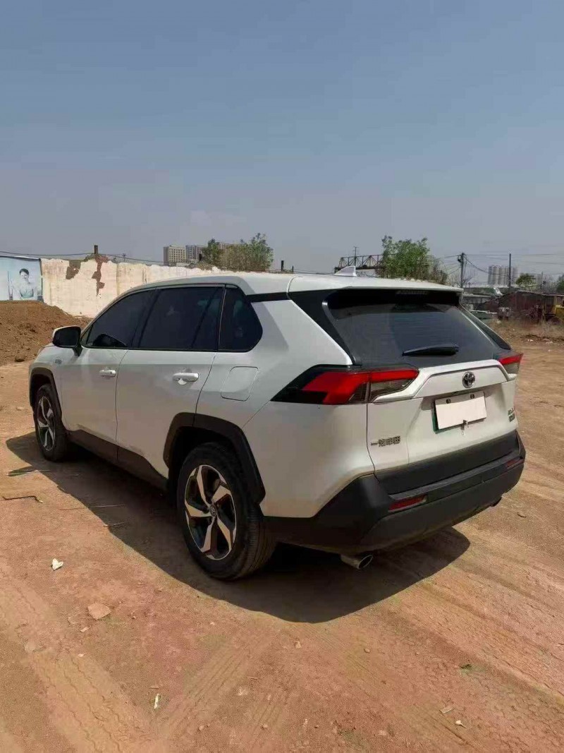 晋中23年丰田RAV4荣放6
