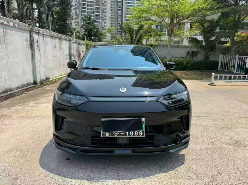 湛江24年零跑汽车C111
