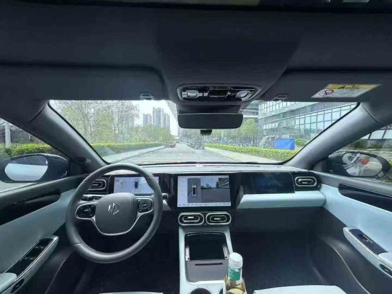 珠海23年零跑汽车C016