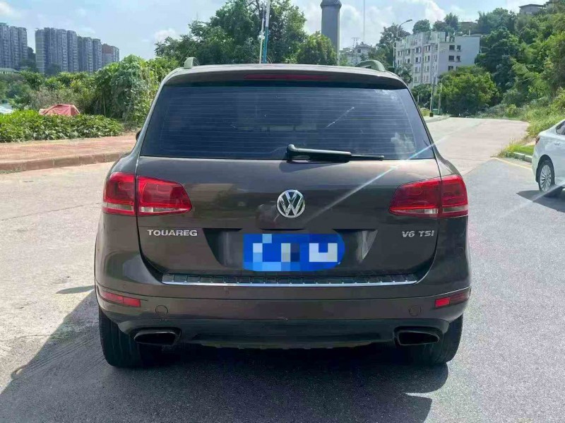 南平15年大众途锐9