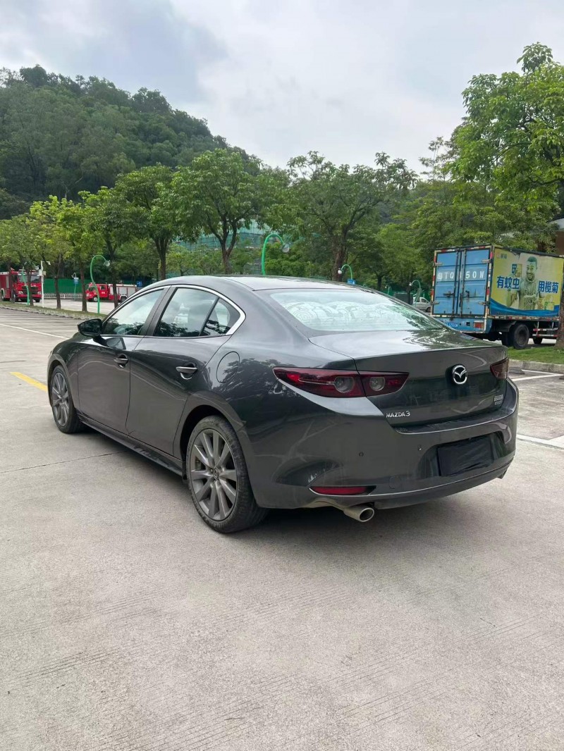 中山21年马自达35