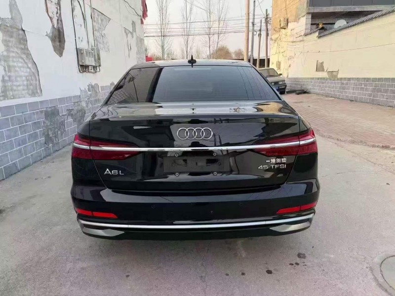 济宁21年奥迪A6L6