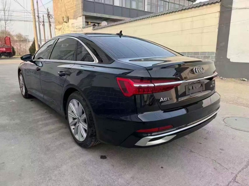 济宁21年奥迪A6L7