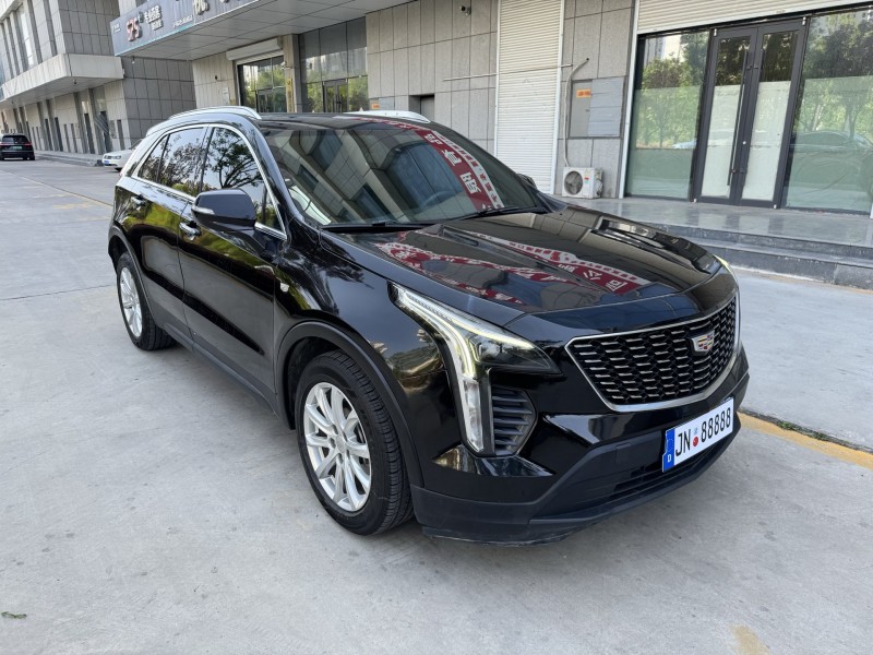 济宁22年凯迪拉克XT42