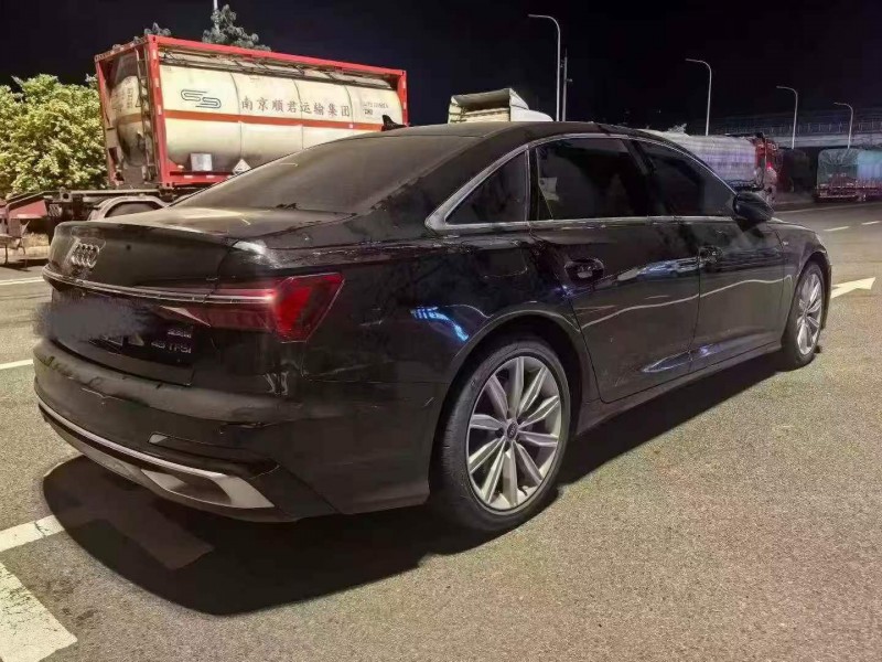 重庆23年奥迪A6L8