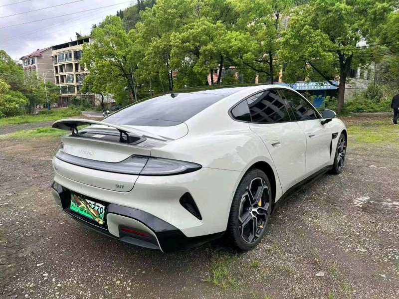 防城港25年小米SU76