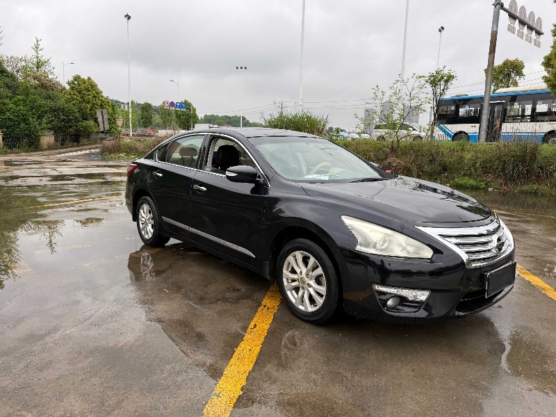 长沙15年日产天籁2