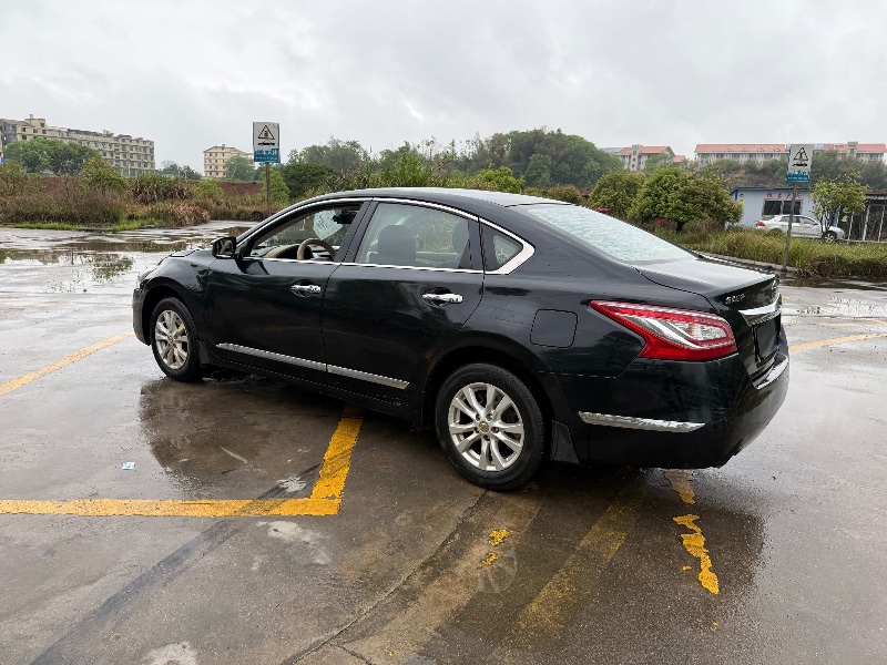 长沙15年日产天籁7