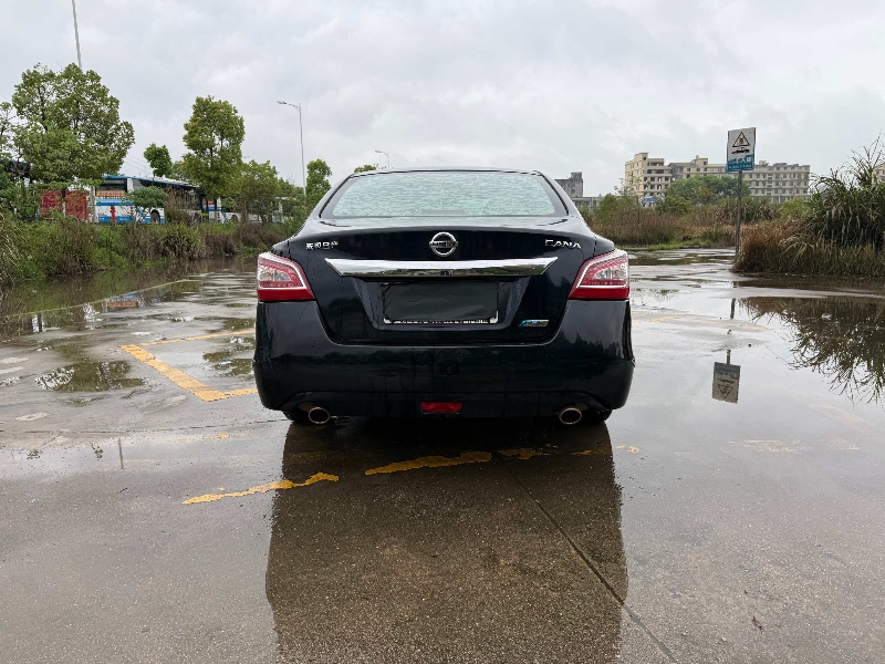 长沙15年日产天籁8