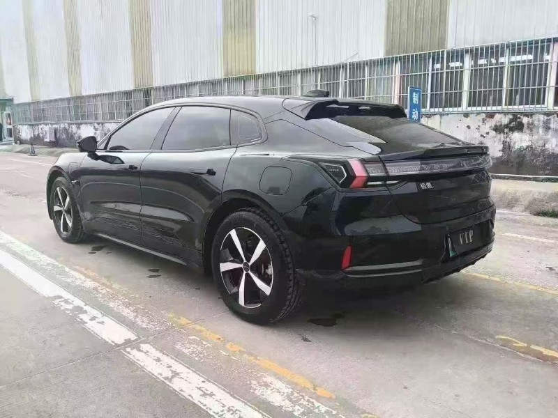 菏泽23年极氪汽车0017