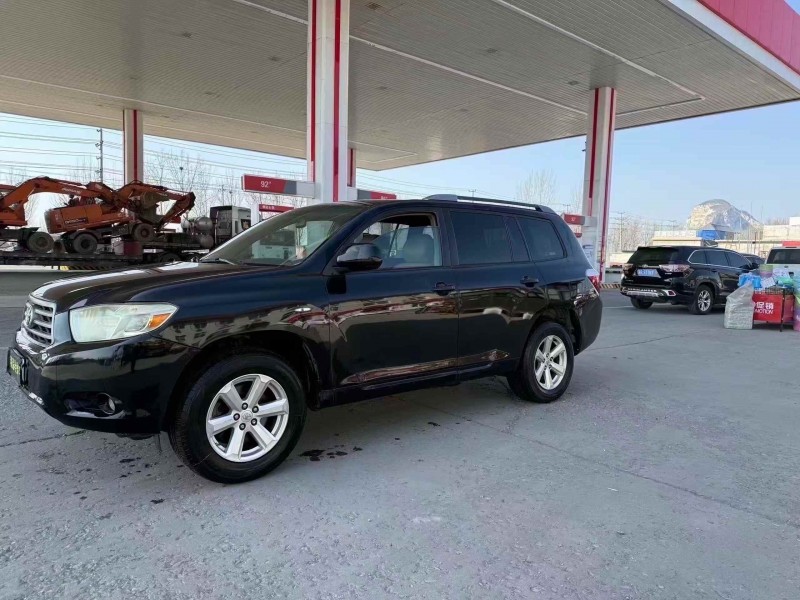 保定11年丰田汉兰达2