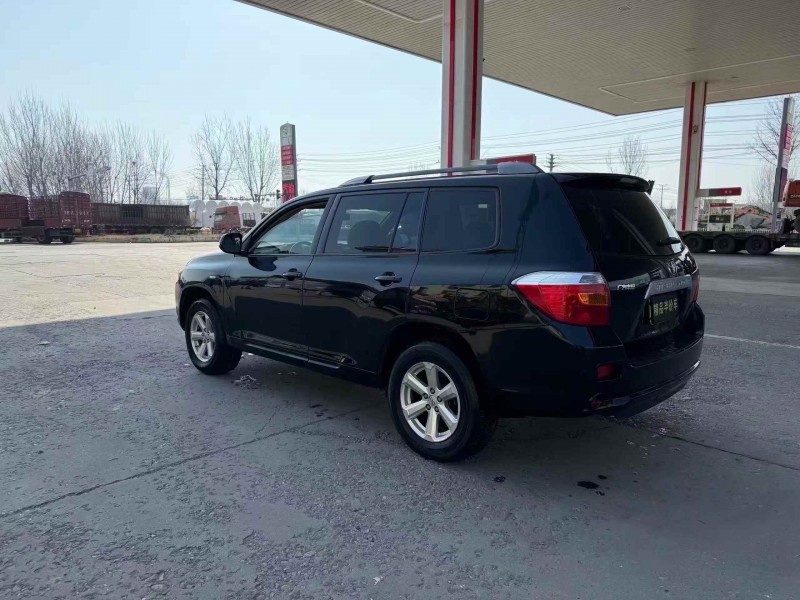 保定11年丰田汉兰达8