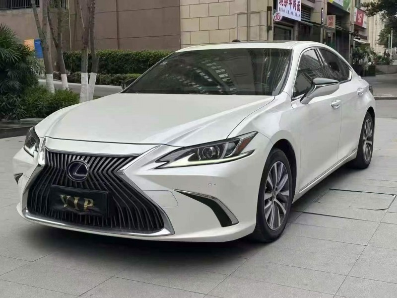 重庆19年雷克萨斯ES2