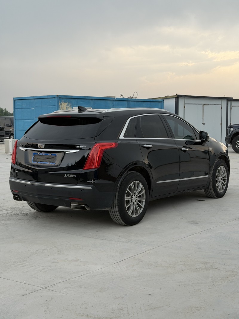 新乡18年凯迪拉克XT57