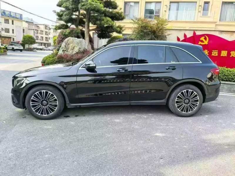 金华19年奔驰GLC9