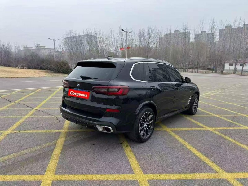 南通23年宝马X58