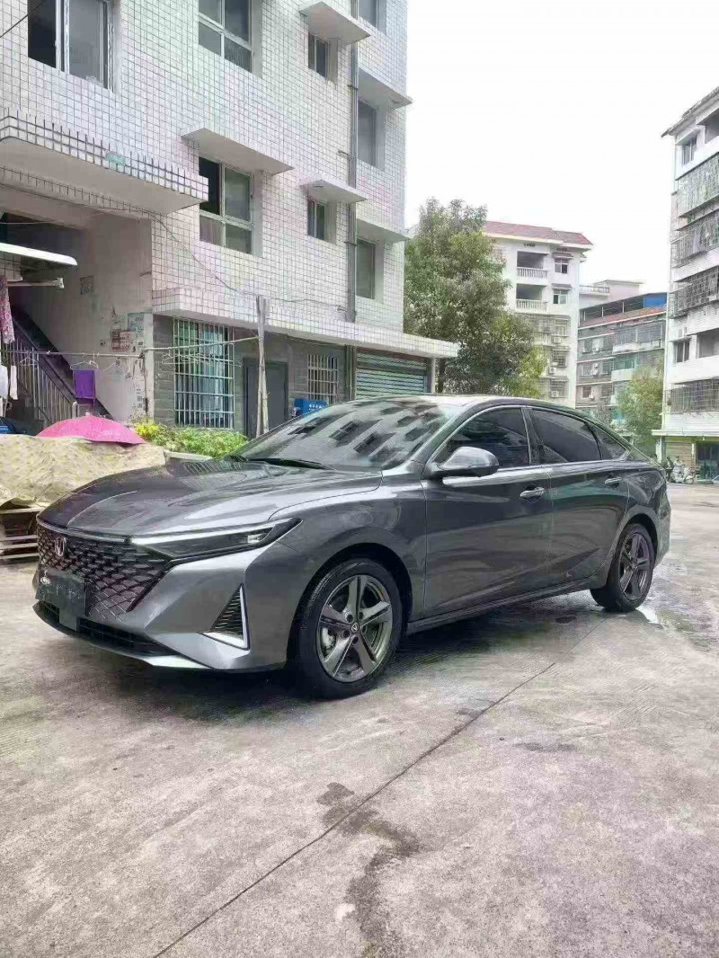 岳阳25年长安汽车锐程3