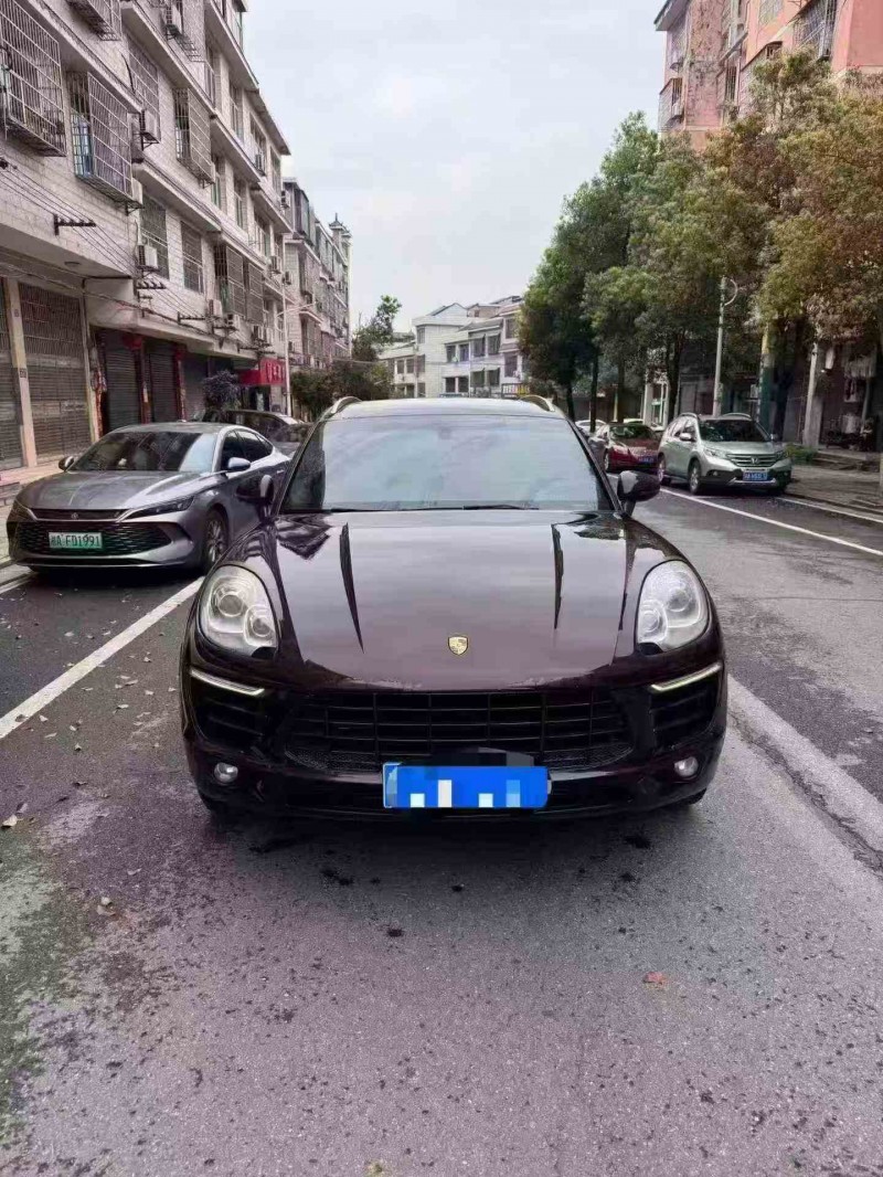 邵阳16年保时捷Macan1