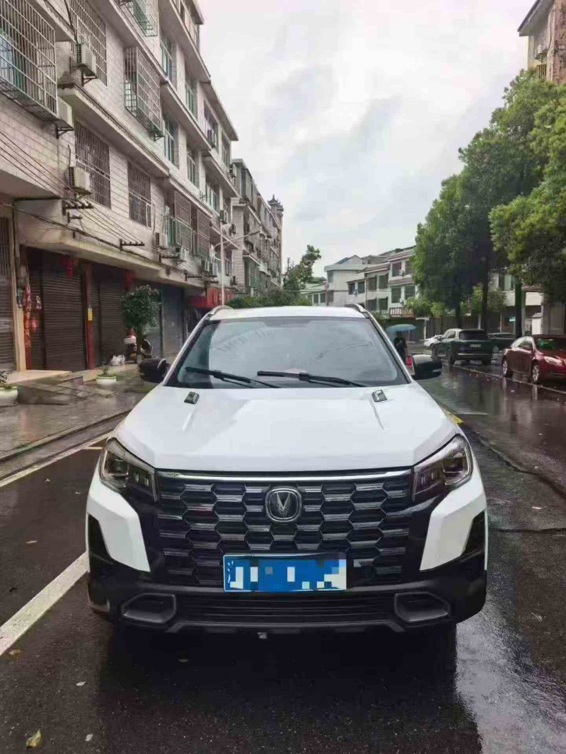岳阳25年长安汽车CS751