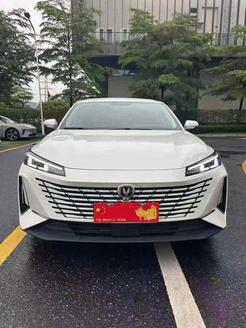 广州25年长安汽车逸动1