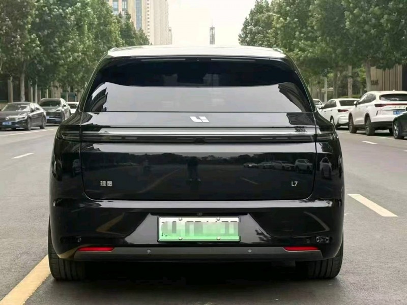 郑州23年理想L77