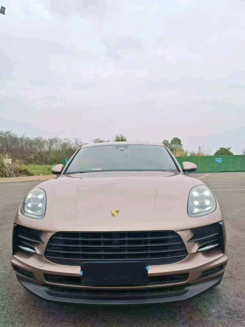 绵阳19年保时捷Macan1