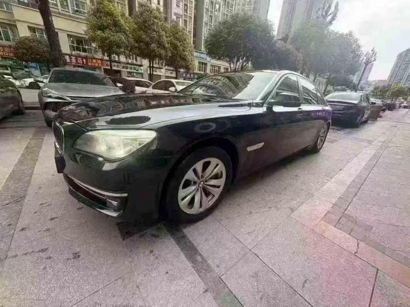 绵阳13年宝马7系2