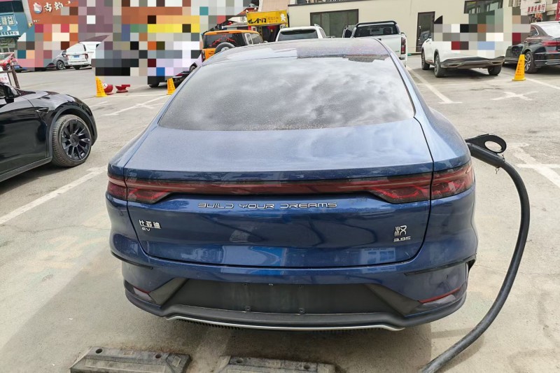 济源22年比亚迪汉8