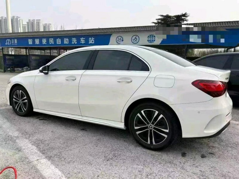 郑州23年奔驰A8