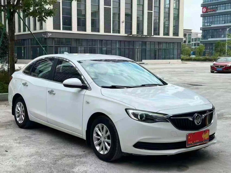 广州18年别克英朗2