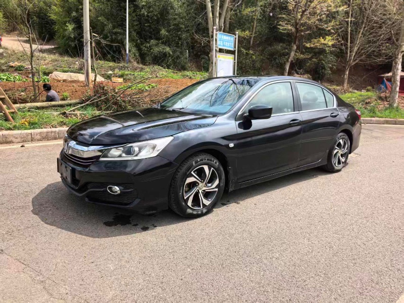 六盘水18年本田雅阁3