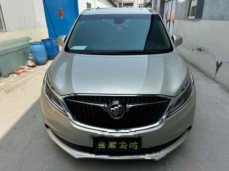 东营17年别克GL81