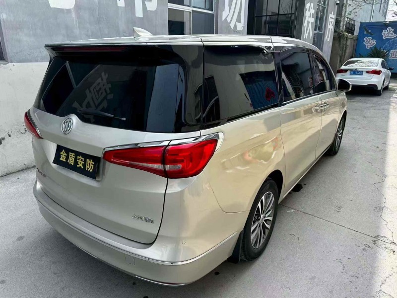 东营17年别克GL87
