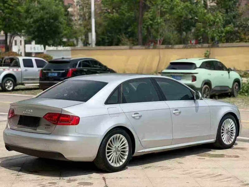 东营12年奥迪A4L8