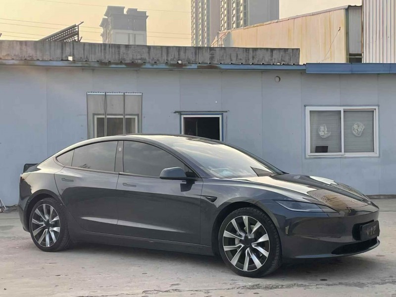 淮安24年特斯拉MODEL 37