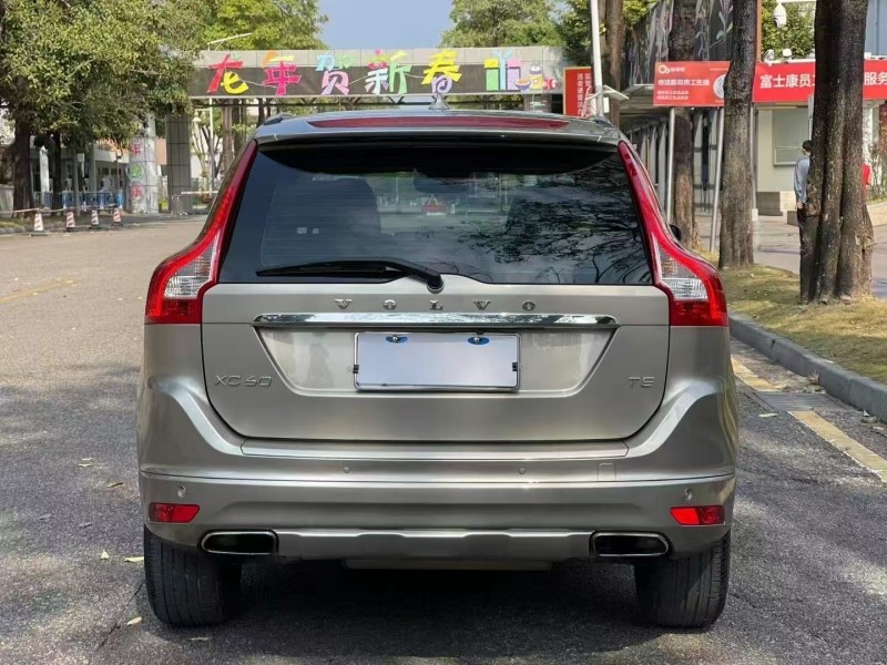 广州13年沃尔沃XC609