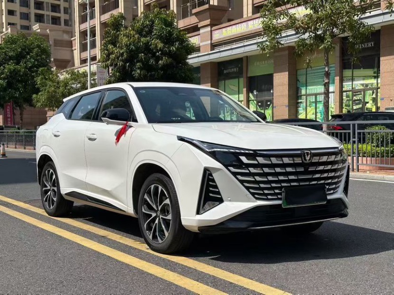 东莞25年长安汽车UNI2