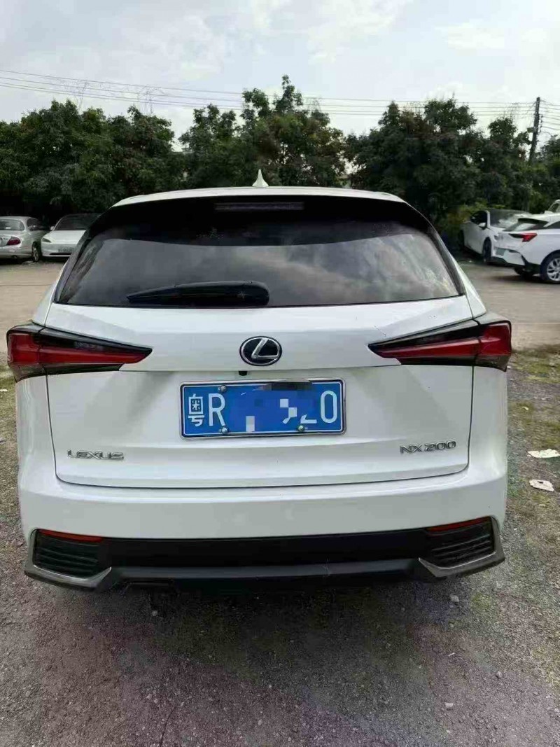江门21年雷克萨斯NX8