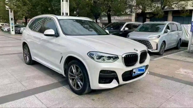 常州21年宝马X33