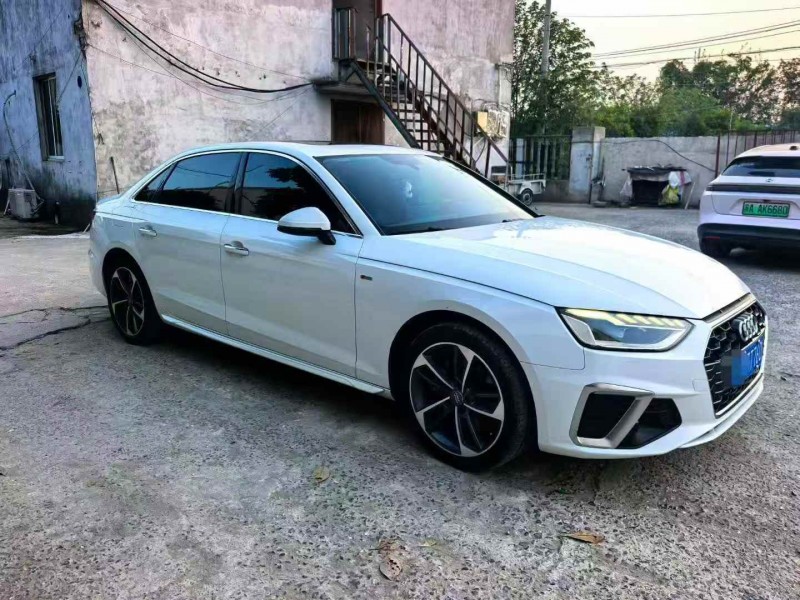 苏州22年奥迪A4L3