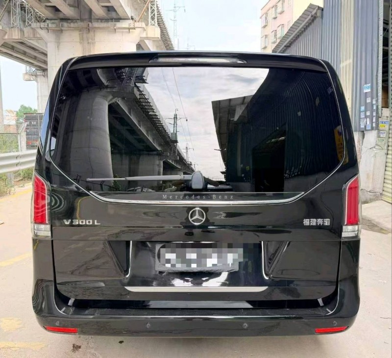 揭阳25年奔驰V6