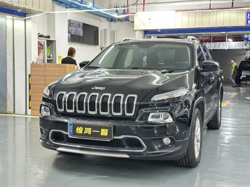 广州18年Jeep自由光2