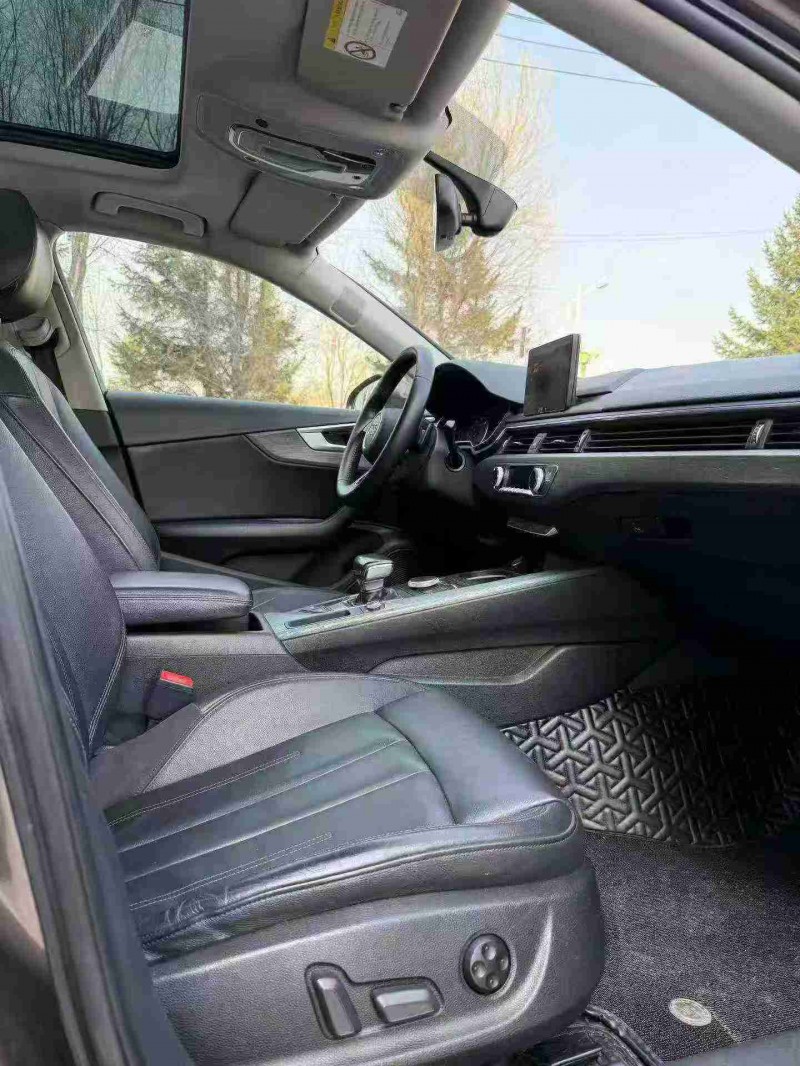 吉林17年奥迪A4L8
