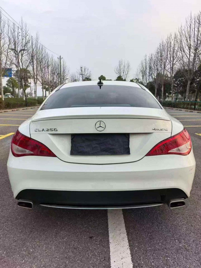 鄂州17年奔驰CLA9
