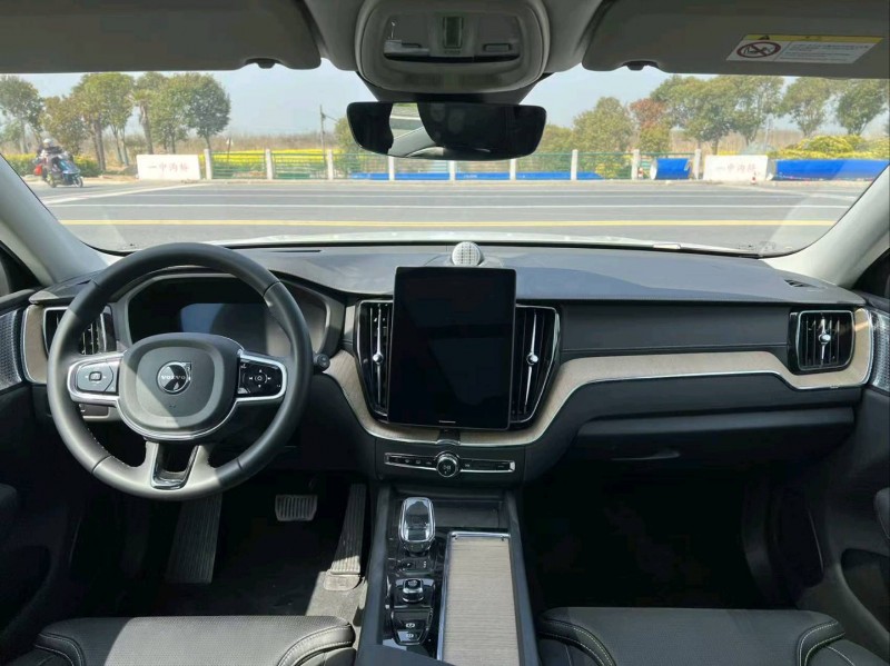 南通25年沃尔沃XC608