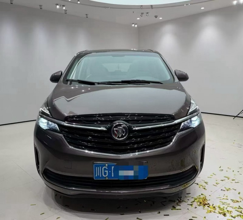 成都22年别克GL81