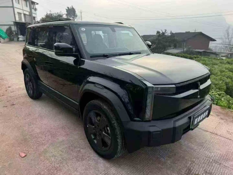 重庆25年奇瑞ICAR3