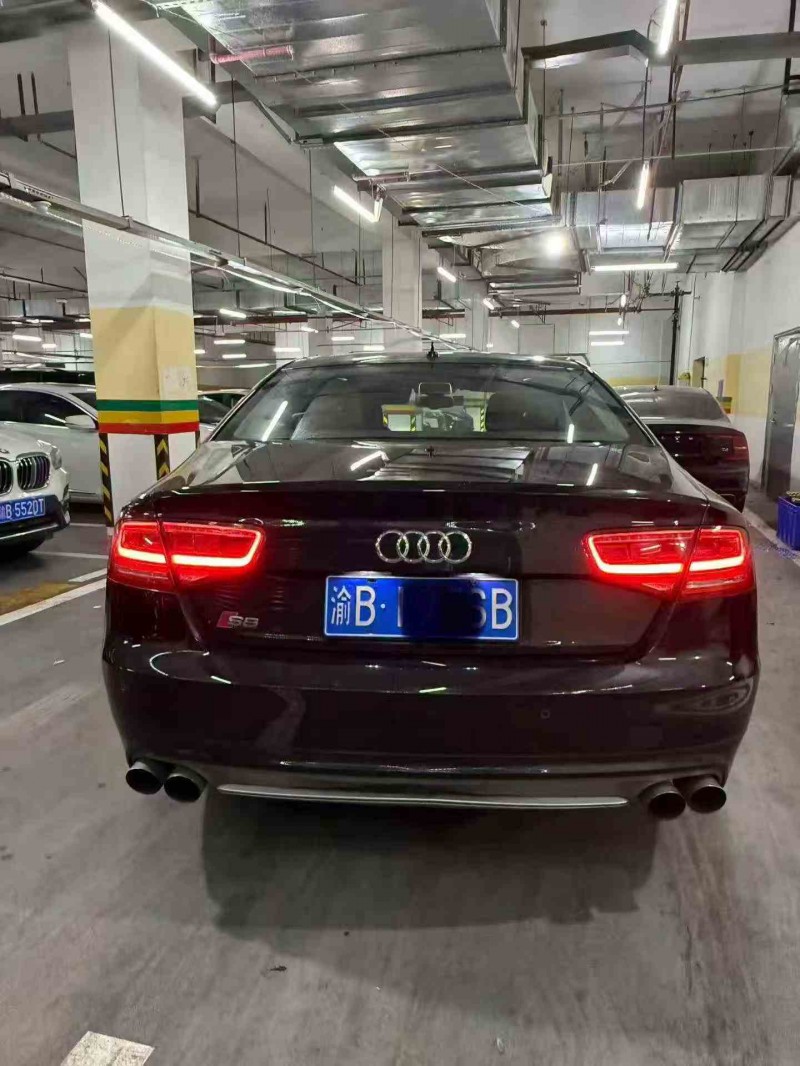 重庆13年奥迪S89